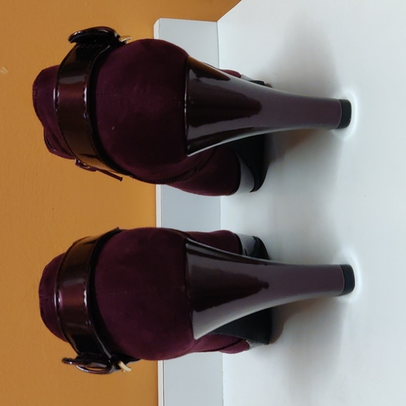 Ladies Beautiful Burgundy Suede Ankle Boots by East 5th - Picture 6 of 10